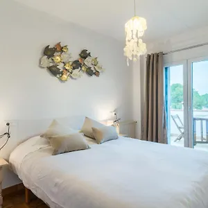Valerie Bio & Zen , L' Escala España